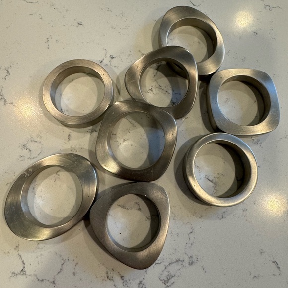 Vintage Pottery Barn Stainless Steel Napkin Rings Set of 8 - Picture 2 of 5